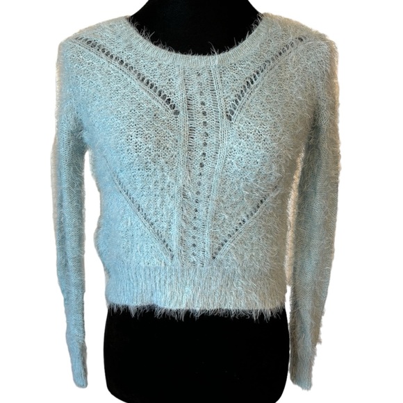 GB Super Soft Fluffy Powder Blue High Low Sweater - Picture 3 of 7